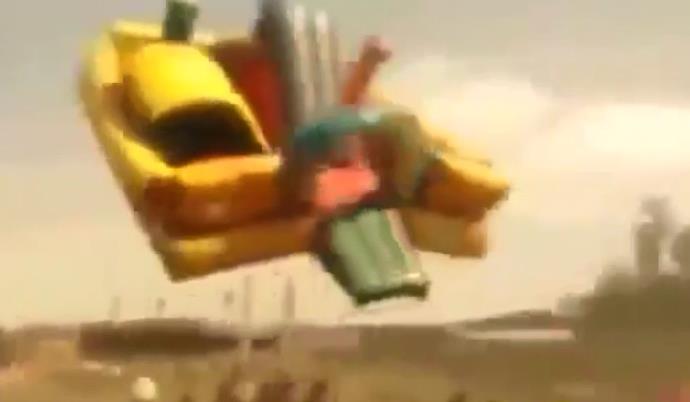 Vidéo : dust devil en pleine fête au Brésil