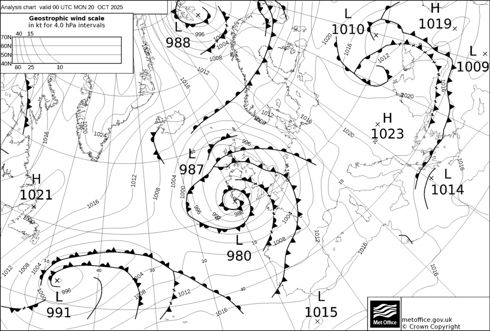 Contexte météo du lundi 20 octobre 2025 Fig. 1: Contexte météo du lundi 20 octobre 2025; Source: Met Office